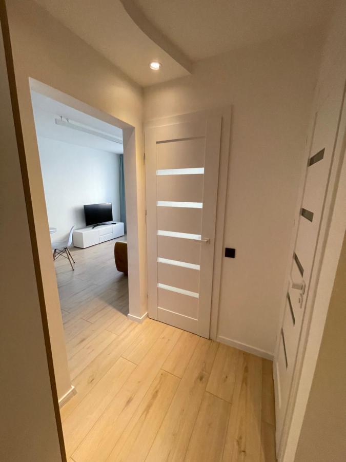 Mb Livinga Apartamentai Taikos G Mažeikiai Exterior foto